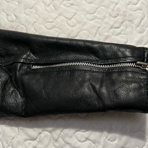 Vintage black leather biker jacket size XL women’s lined warm w/zippers & snaps - Picture 9 of 16